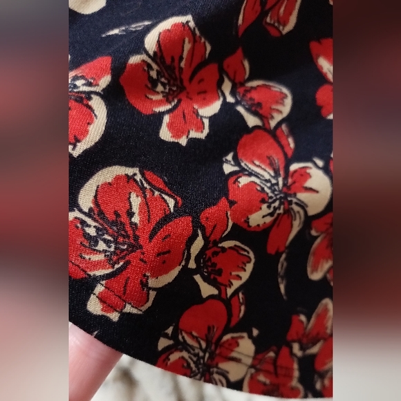 A quarter shirt - Picture 3 of 4